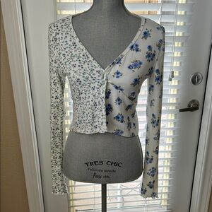 Aeropostale Floral Long SleeveTop juniors large